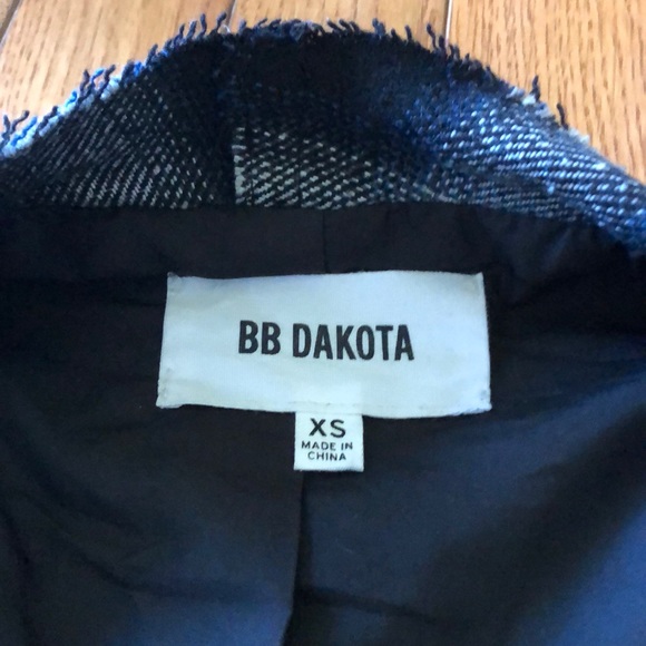 BB Dakota blazer - Picture 2 of 4